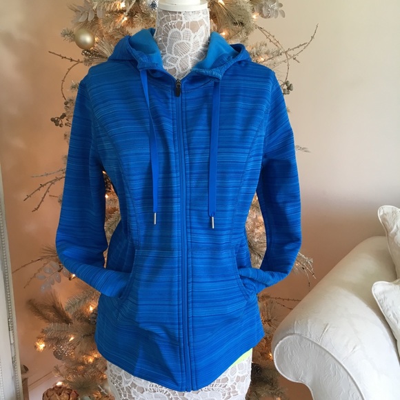 Xersion Tops - NWOT Xersion hoodie